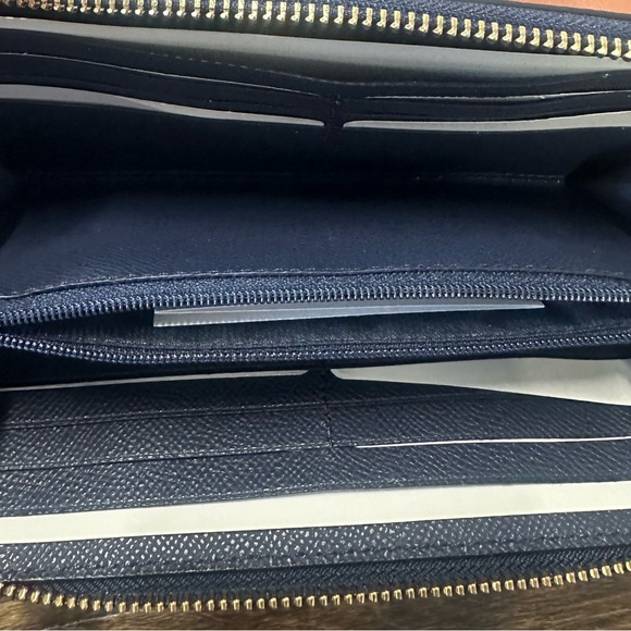 COACH F54007 cross grain leather accordion Zip Around Wallet Midnight blue Navy - Picture 6 of 10